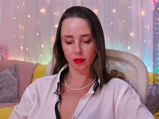 miss-milka live cam on BongaCams
