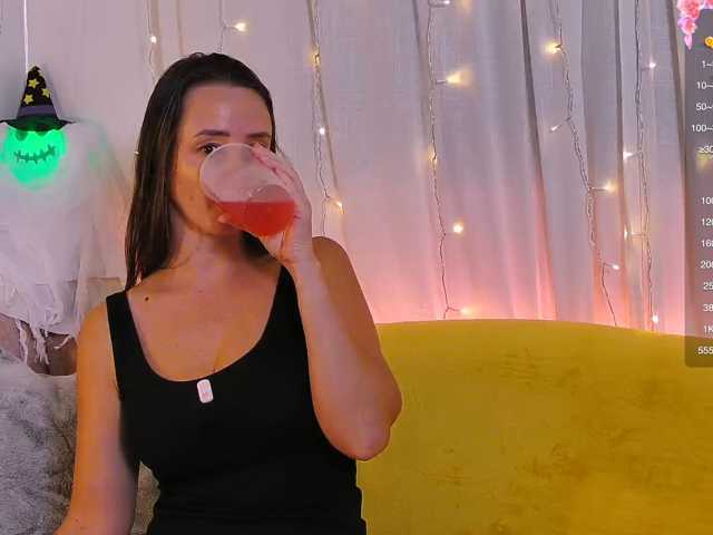 miss-milka live cam on BongaCams