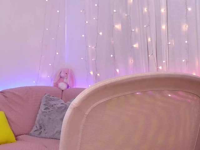miss-milka live cam on BongaCams