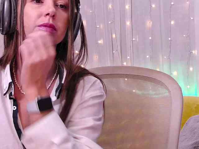 Miss_Milka webcam