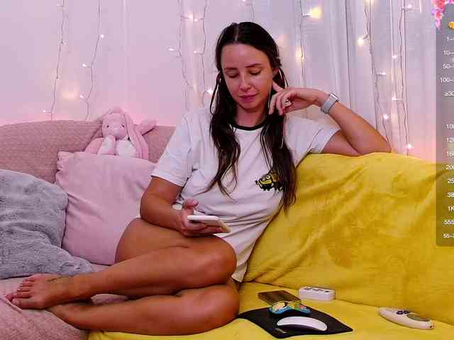 Miss_Milka webcam