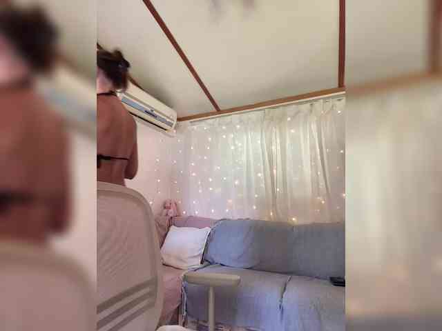 Miss_Milka webcam