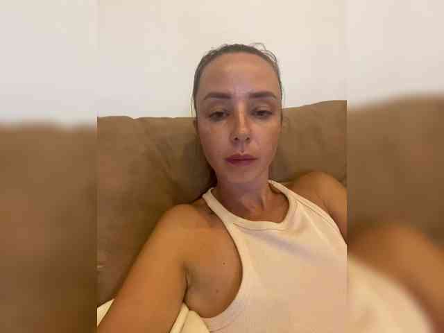 Miss_Milka webcam