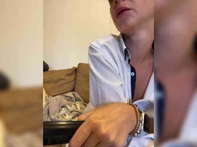 Miss_Milka webcam