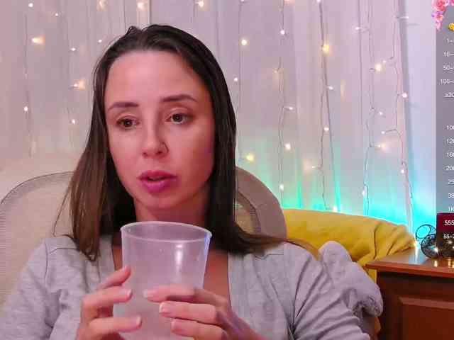 Miss_Milka webcam