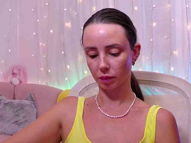 Miss_Milka webcam