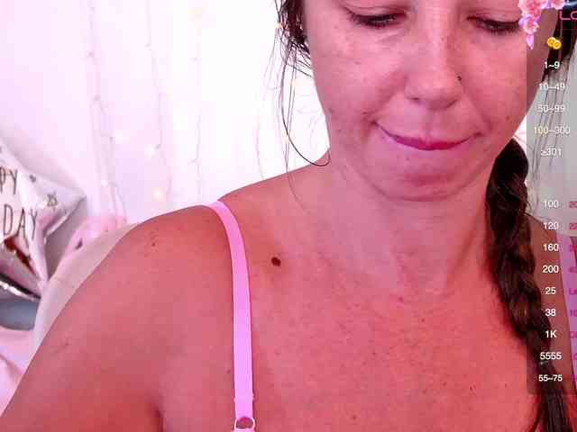 Miss_Milka webcam