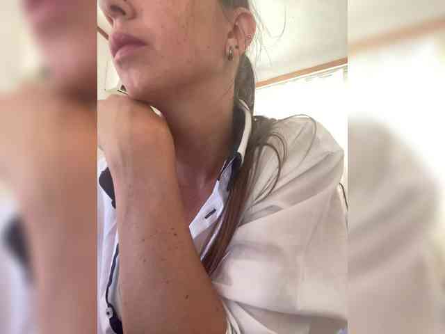 Miss_Milka webcam