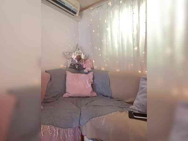 Miss_Milka webcam