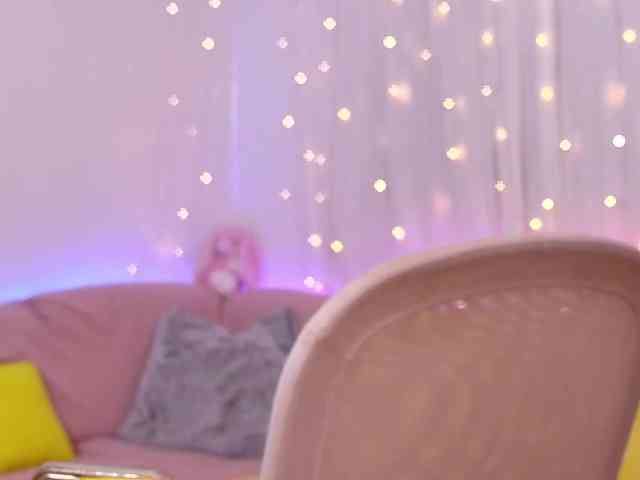 Miss_Milka webcam