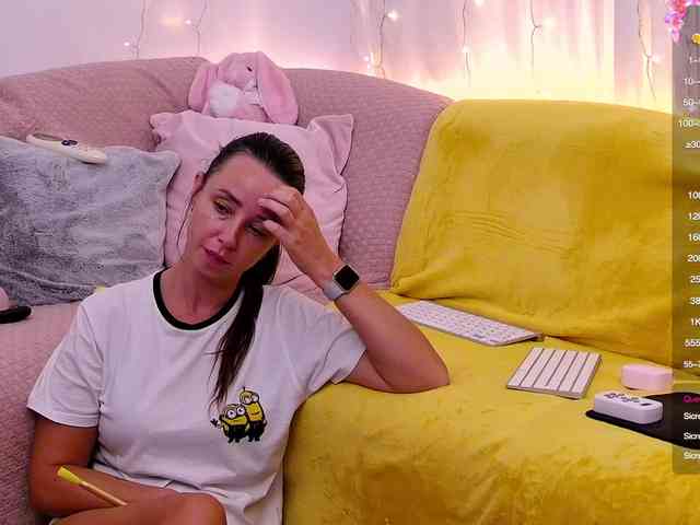 Miss_Milka webcam