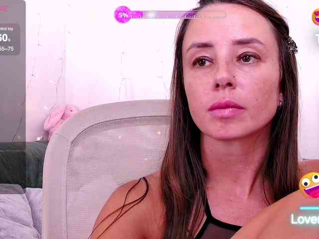 Miss_Milka webcam