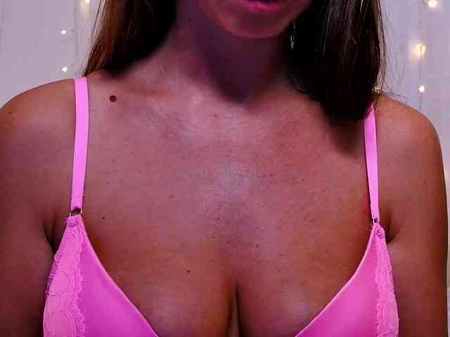 Miss_Milka webcam