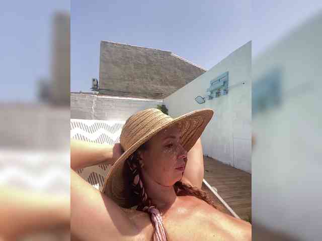 Miss_Milka webcam