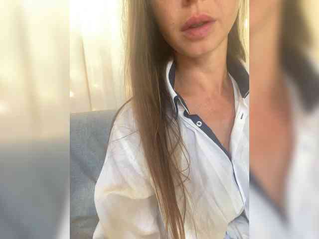 Miss_Milka webcam