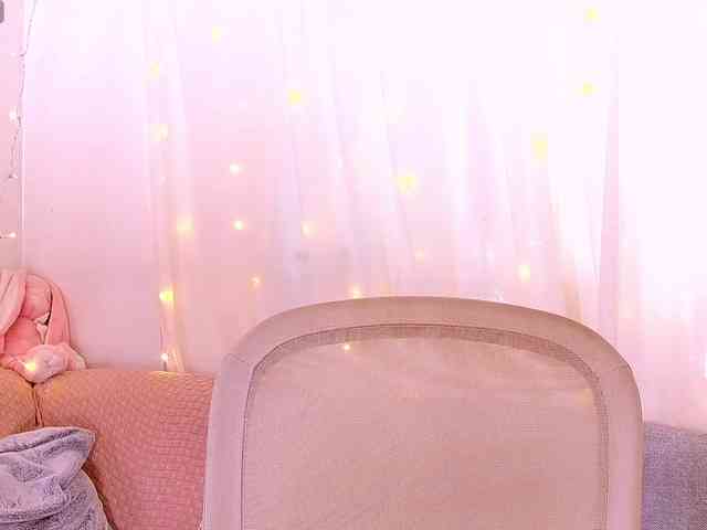Miss_Milka webcam