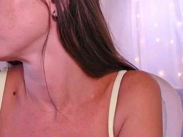Miss_Milka webcam