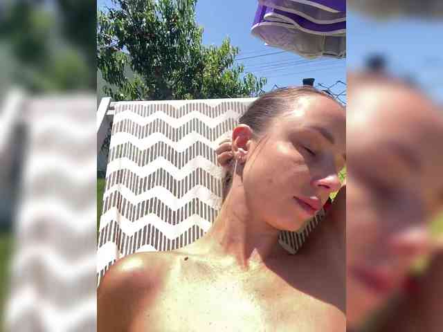 Miss_Milka webcam