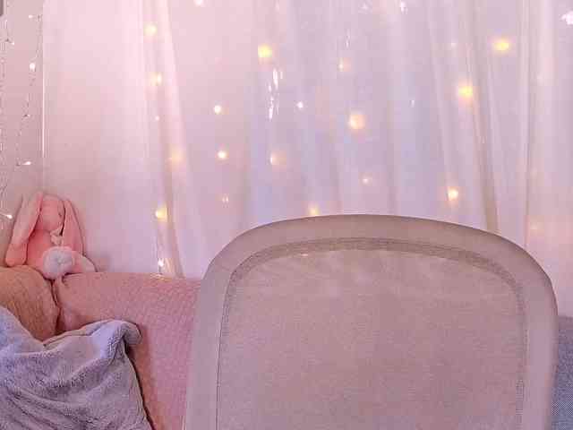 Miss_Milka webcam