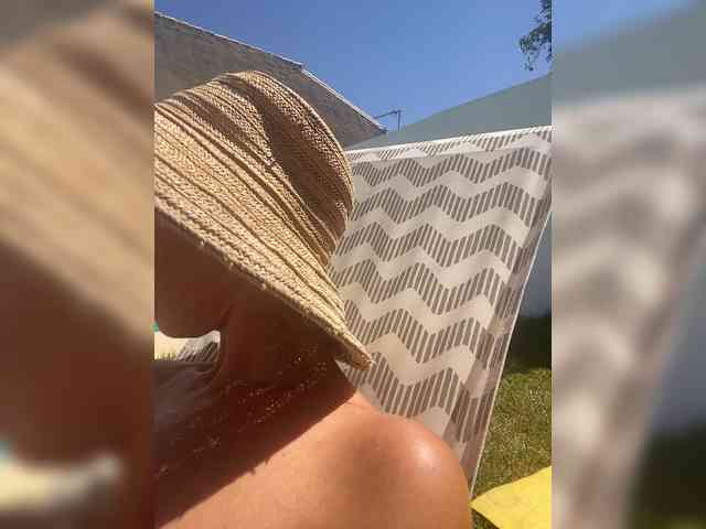 Miss_Milka webcam