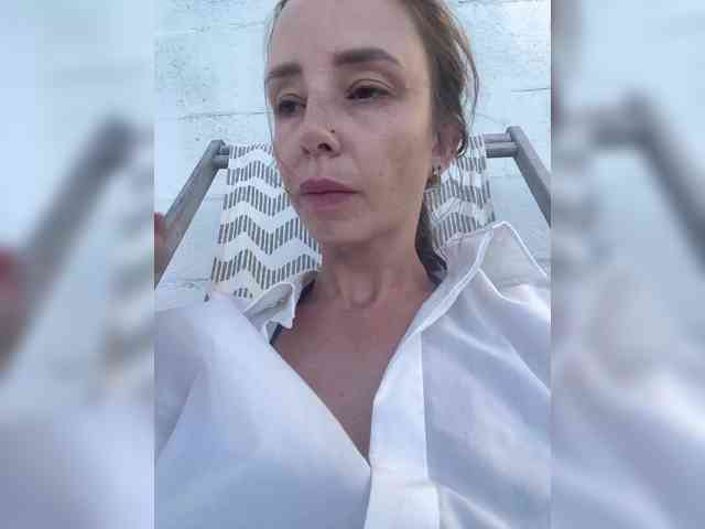 Miss_Milka webcam