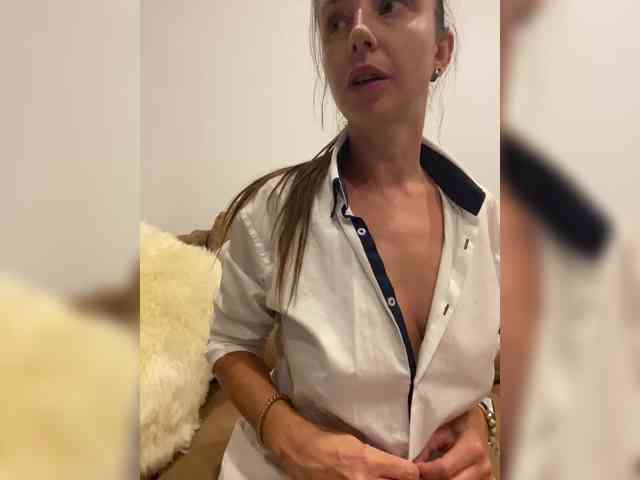 Miss_Milka webcam