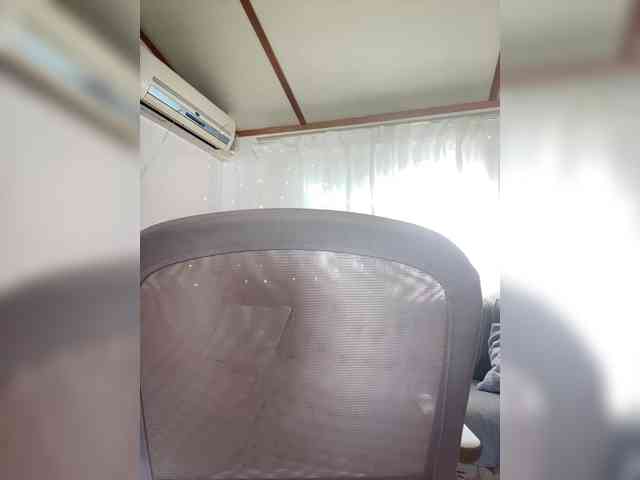 Miss_Milka webcam