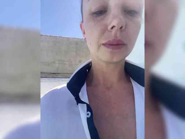Miss_Milka webcam