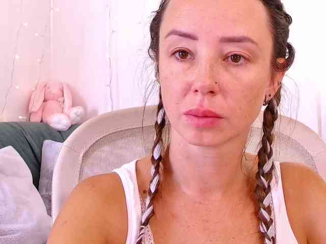 Miss_Milka webcam