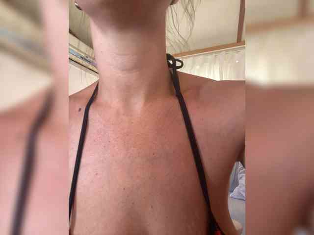 Miss_Milka webcam