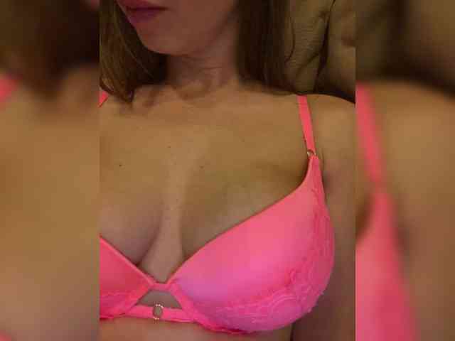 Miss_Milka webcam