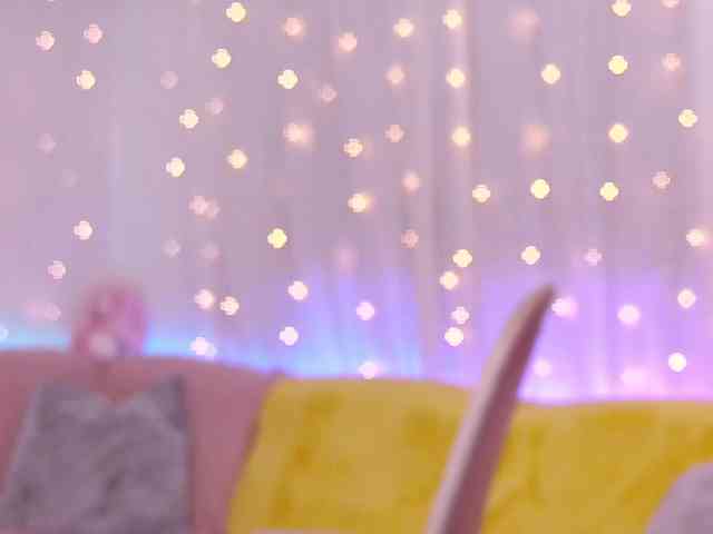 Miss_Milka webcam