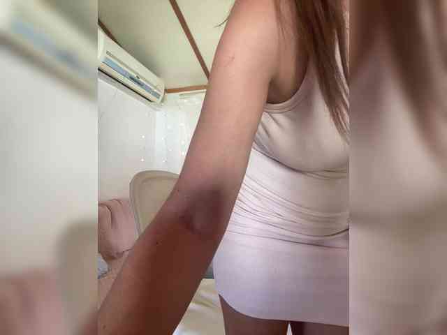 Miss_Milka webcam