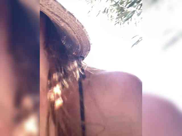 Miss_Milka webcam