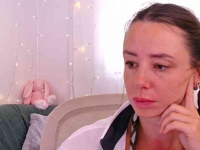 Miss_Milka webcam