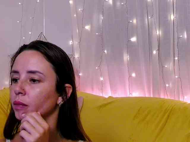 Miss_Milka webcam