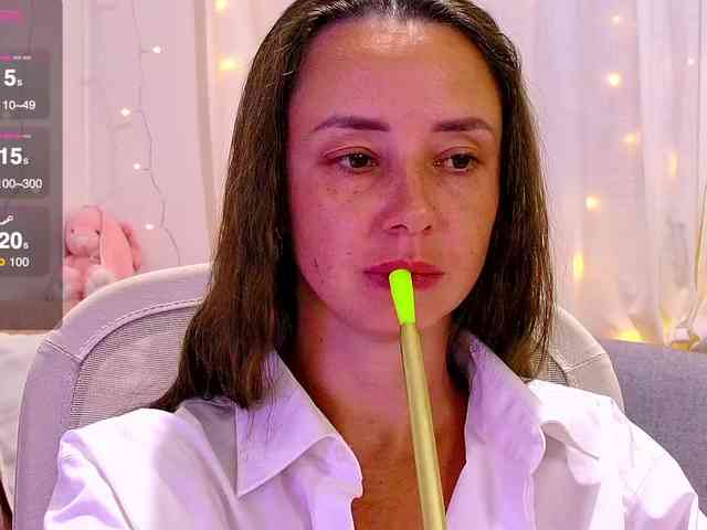 Miss_Milka webcam