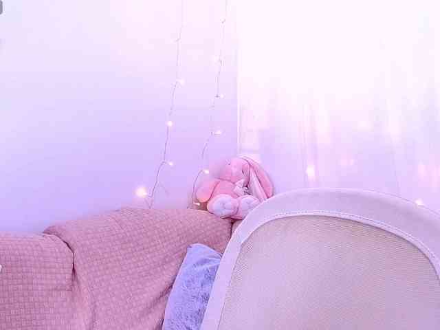Miss_Milka webcam