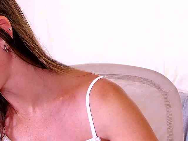Miss_Milka webcam