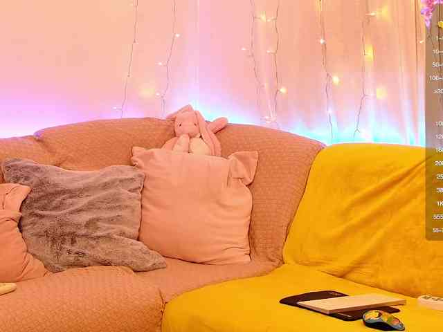 Miss_Milka webcam