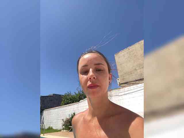 Miss_Milka webcam