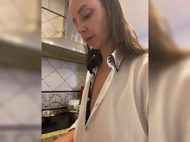 Miss_Milka webcam