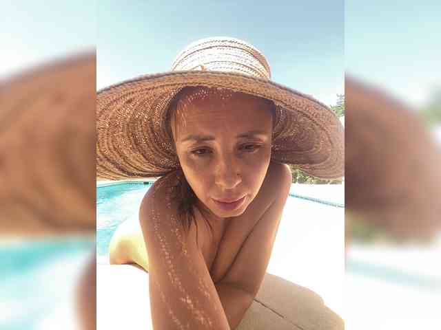Miss_Milka webcam