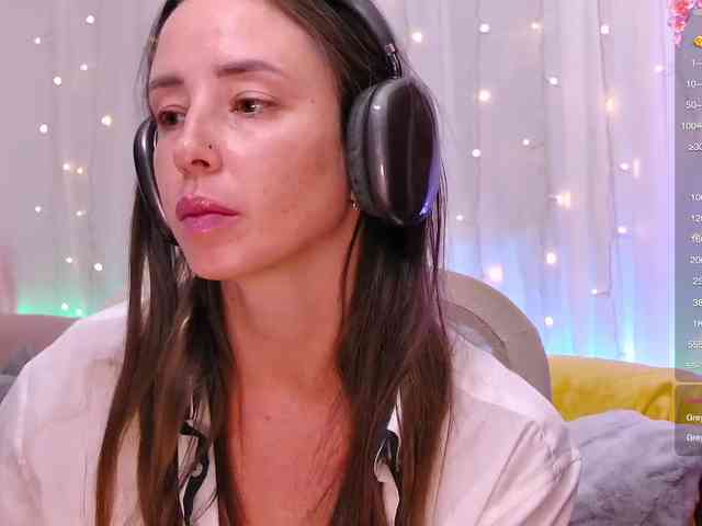 Miss_Milka webcam