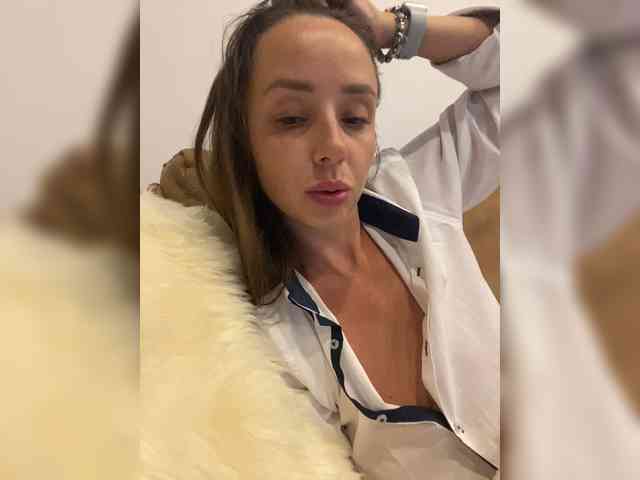 Miss_Milka webcam