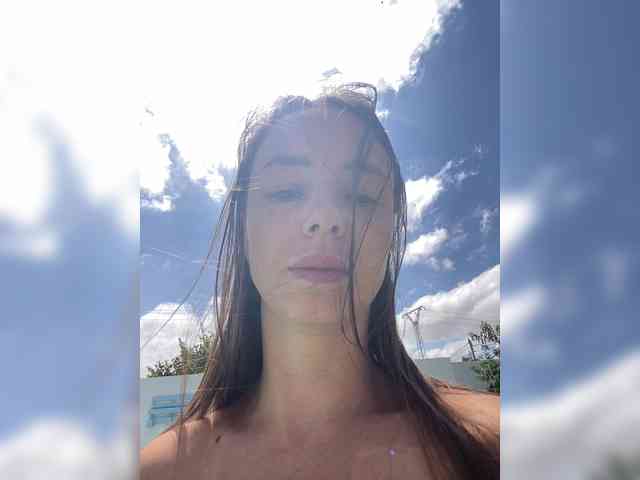 Miss_Milka webcam