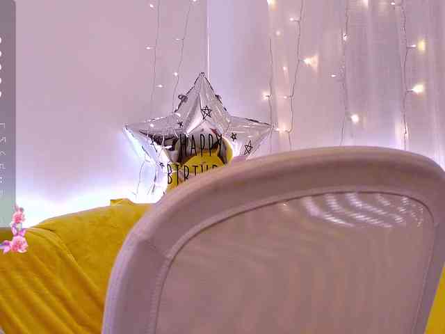 Miss_Milka webcam