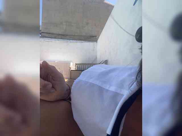 Miss_Milka webcam