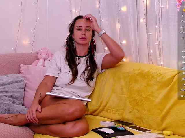 Miss_Milka webcam