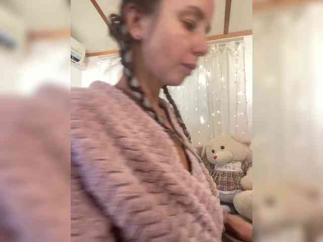 Miss_Milka webcam